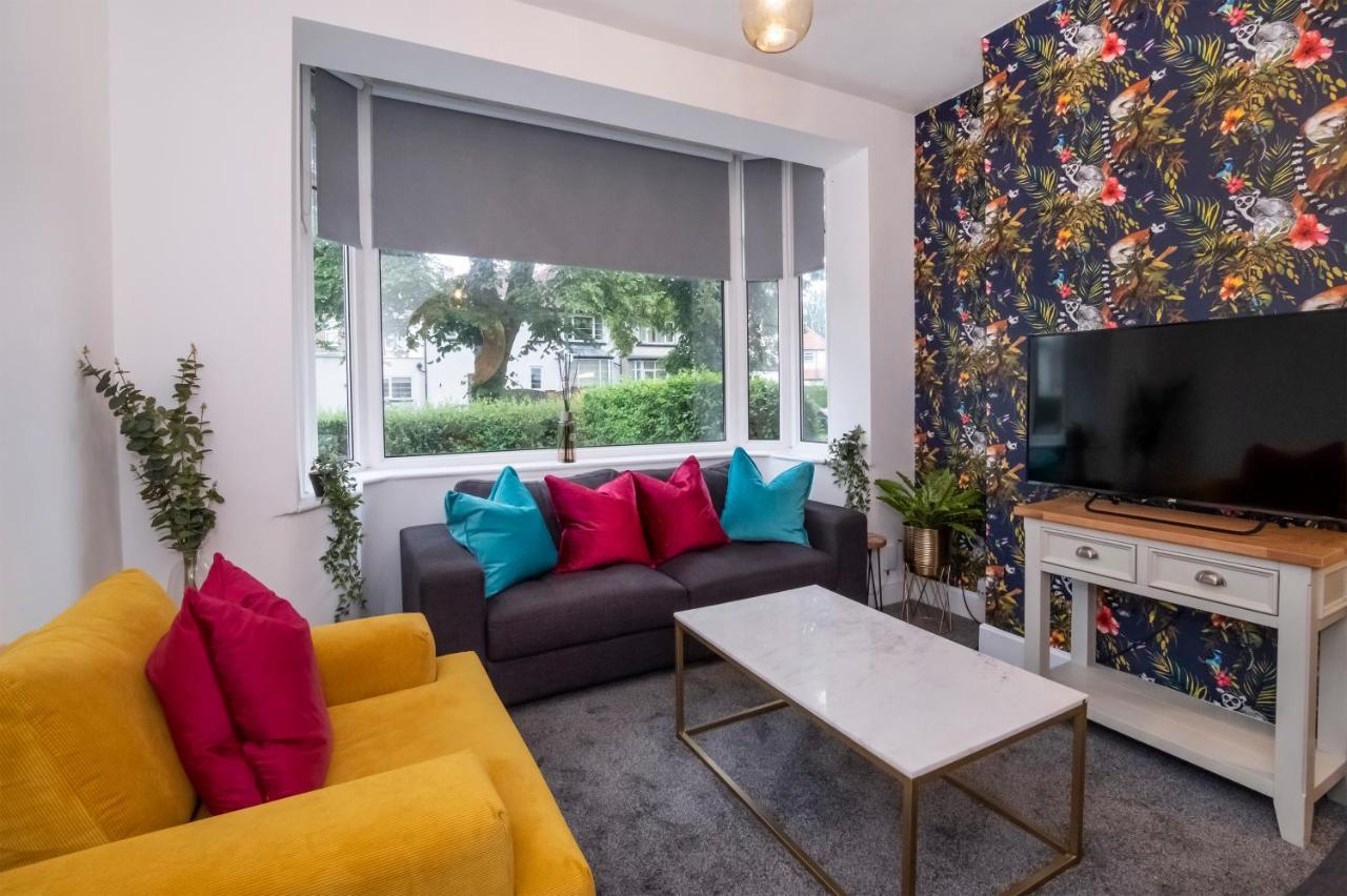 Stylish Hot Tub House With Free Parking! Villa York Ngoại thất bức ảnh