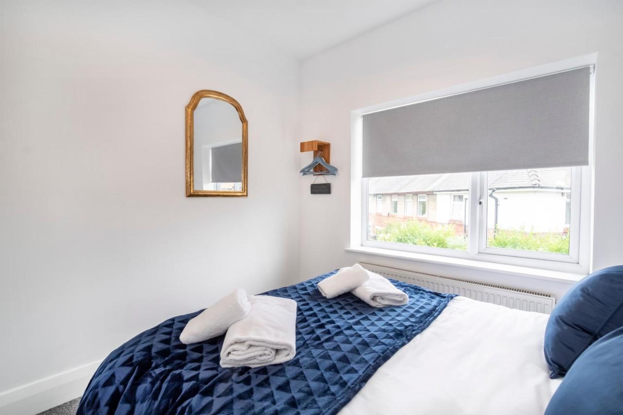 Stylish Hot Tub House With Free Parking! Villa York Ngoại thất bức ảnh
